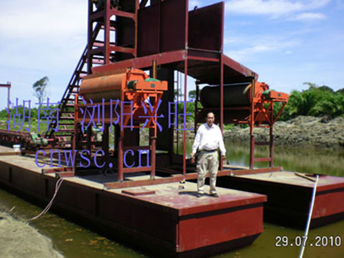 印尼挖鐵砂船 印尼挖鐵砂船