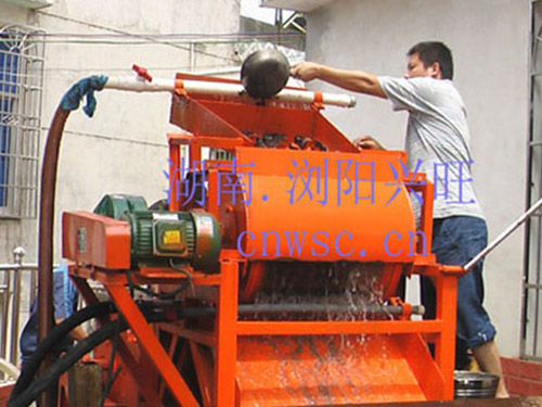 選礦試驗進行中 選礦試驗進行中