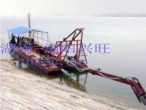 抽沙船(吸沙船) 抽沙船(吸沙船)