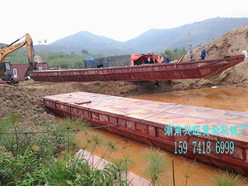 剛果金-采金船-安裝下水 剛果金-采金船-安裝下水