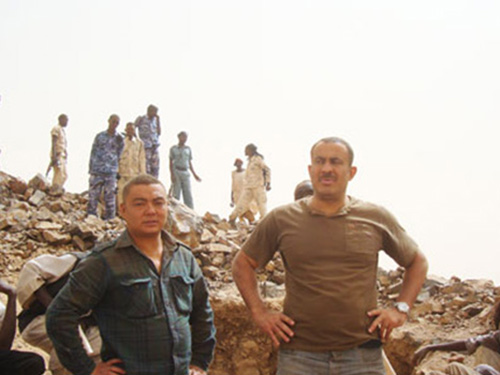 非洲礦區(qū)一角 非洲礦區(qū)一角