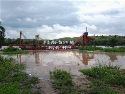 鉆石開采船 剛果金現(xiàn)場 鉆石開采船 剛果金現(xiàn)場