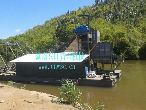 淘金設(shè)備廠家,淘金船定制,淘金船價格,湖南淘金船,瀏陽采金船,興旺挖金船,專業(yè)采沙船,洗砂機(jī),鉆石開采 淘金設(shè)備廠家,淘金船定制,淘金船價格,湖南淘金船,瀏陽采金船,興旺挖金船,專業(yè)采沙船,洗砂機(jī),鉆石開采